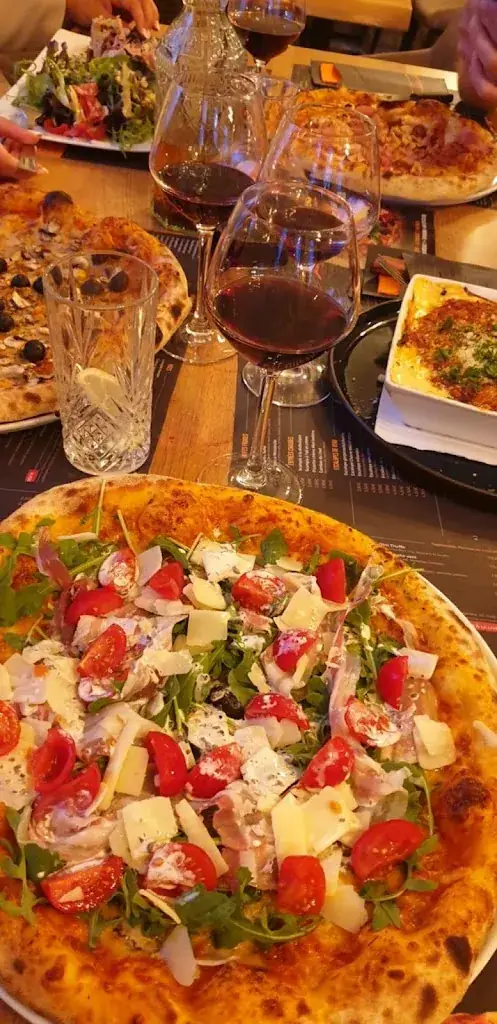 saboy fanny_Pizzeria Del piazza Rumes_Rumes_review
