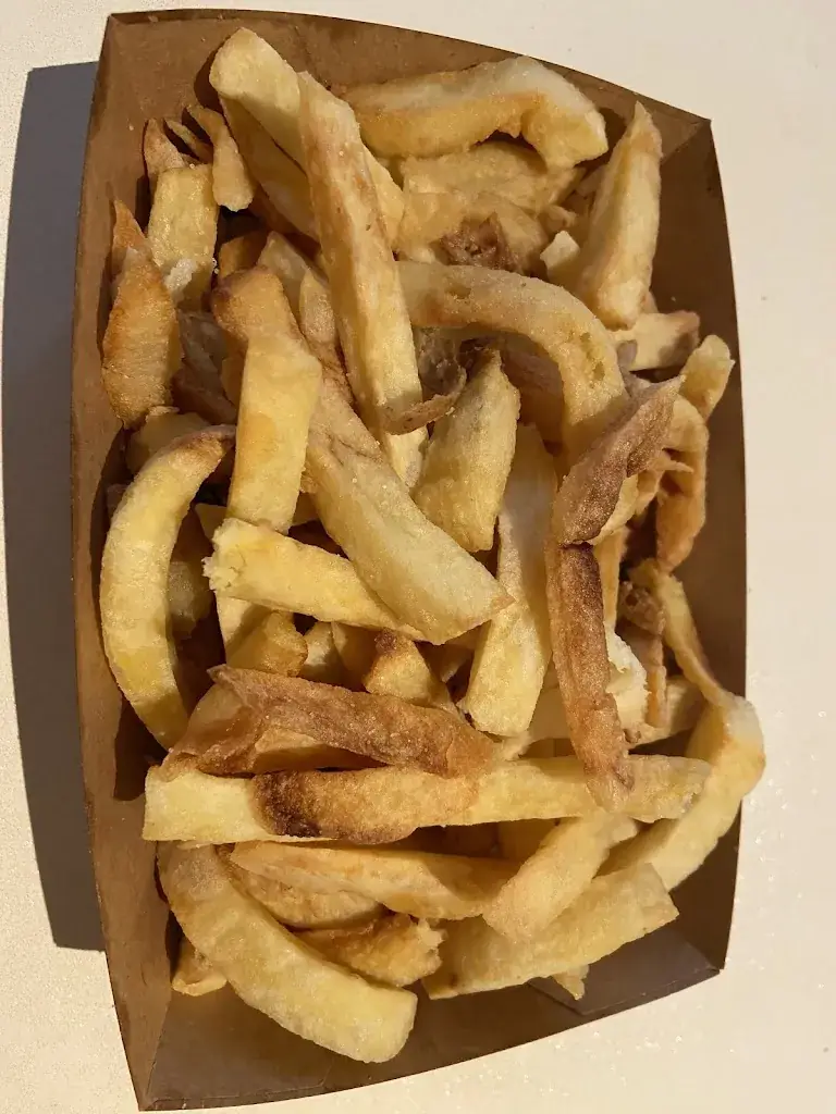 Ortencia Vale_La Fratrie Saint-Hubert_Saint-Hubert_review