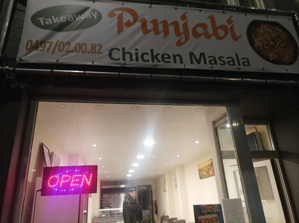 Spiros Makris_Punjabi Chicken Masala_Saint-Hubert_review