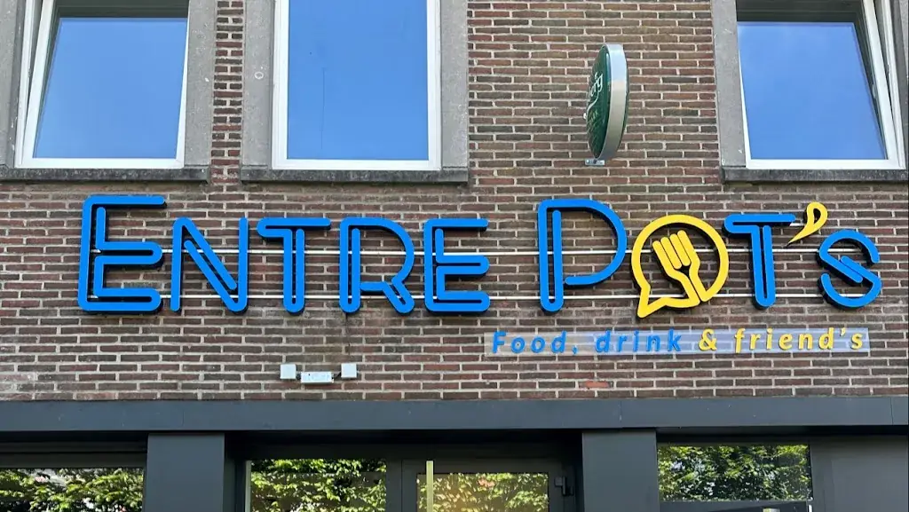 Entrepot’s_Saint-Hubert_slider_image_3