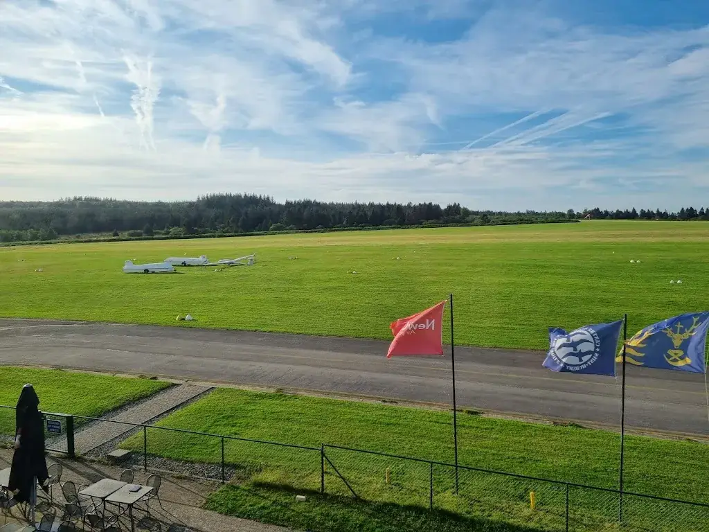 Michael E_Hotel Les 100 ciels_Saint-Hubert_review