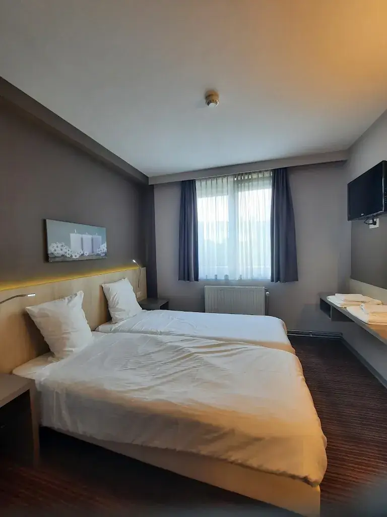 Hotel Les 100 ciels_Saint-Hubert_slider_image_2