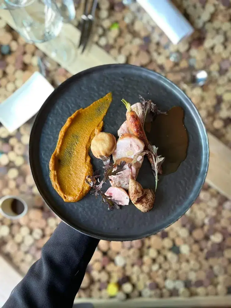 L'Eau Antique - La Fontaine Du Sabotier_Saint-Hubert_slider_image_3