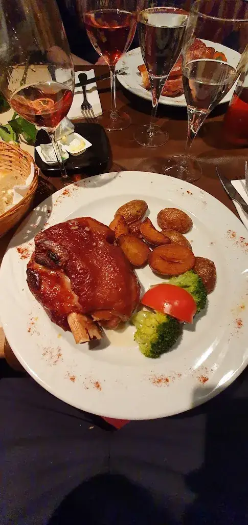 Manea Catalin_De Sint-Hubertus_Schaerbeek_review