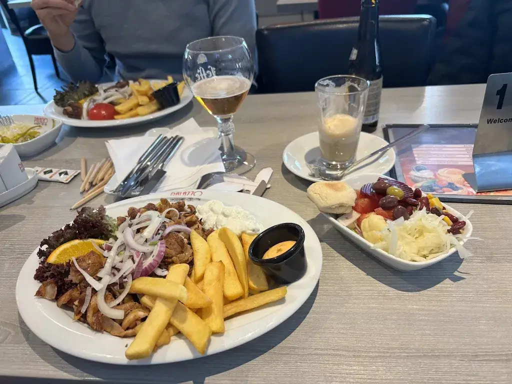 Mihaela P_Nikolaus Grill_Vith_review