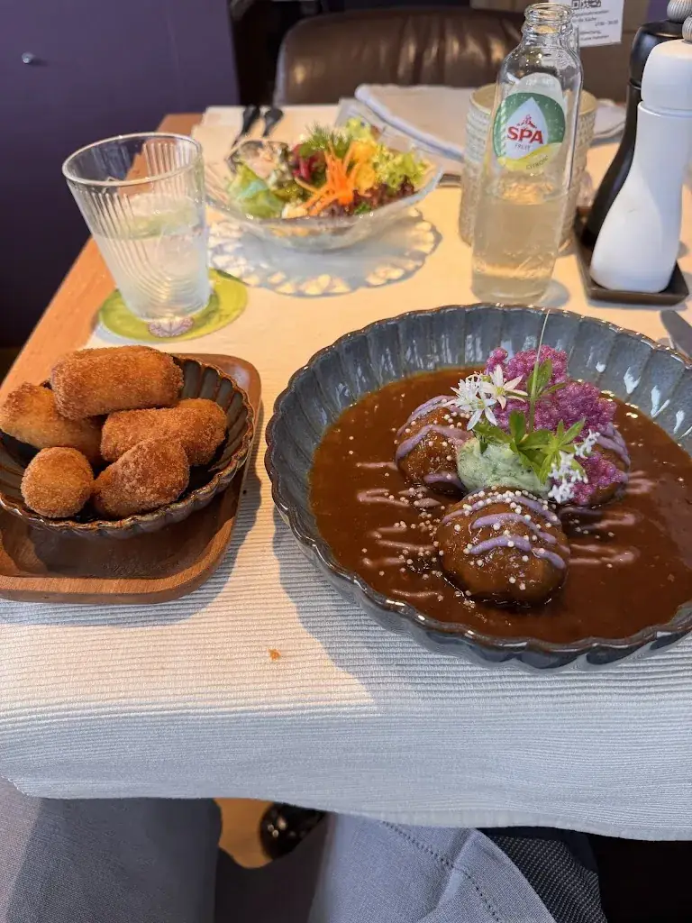 Bruno Bastin_An den Linden_Vith_reseña