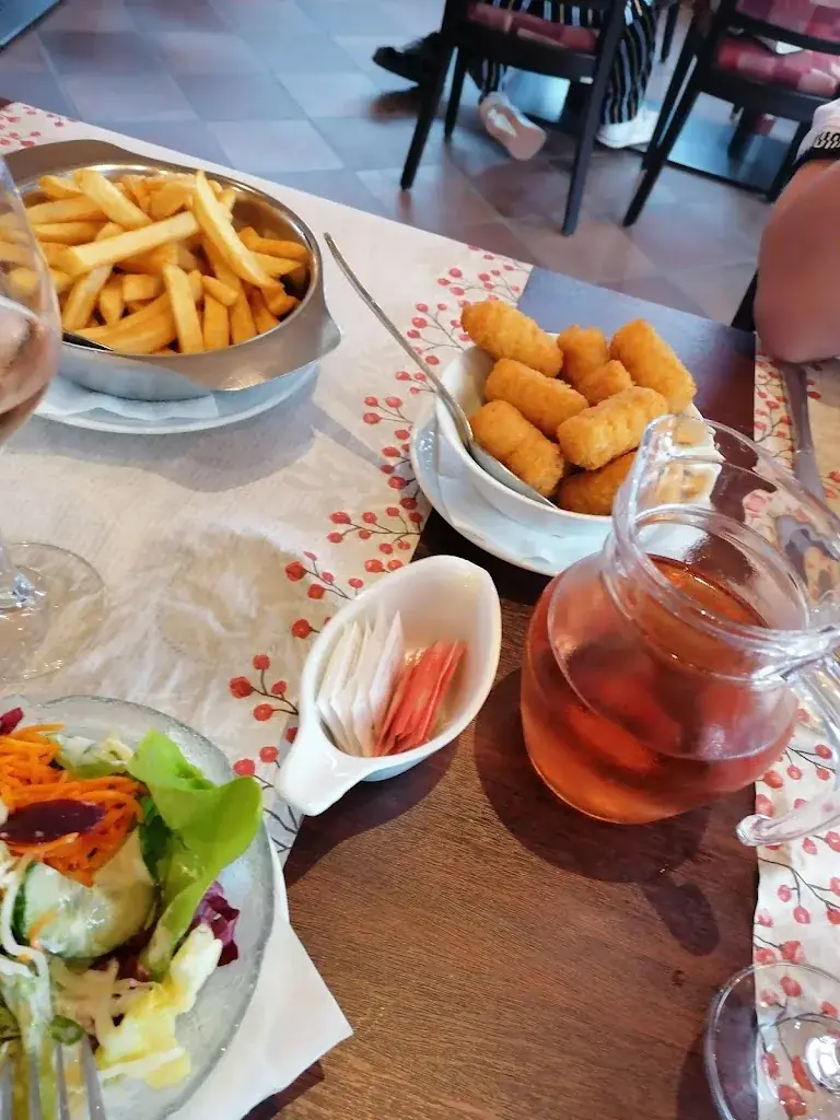 Linda Groteklaes_Zur Alten Mühle_Vith_review