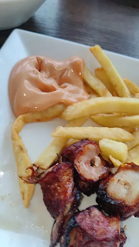 The Wishing-Table_Vith_slider_image_2