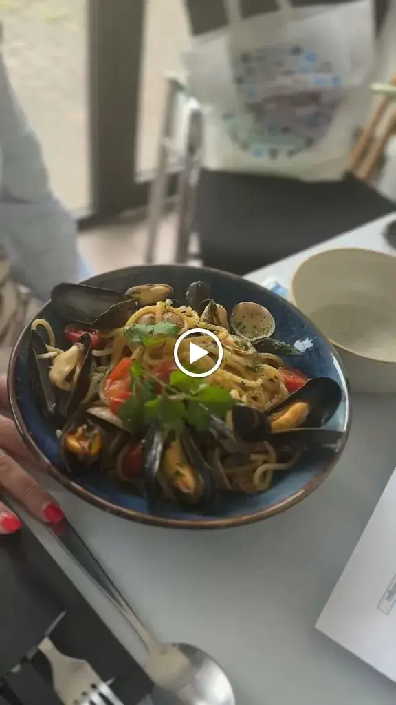 Della Madonna_Seraing_slider_image_2