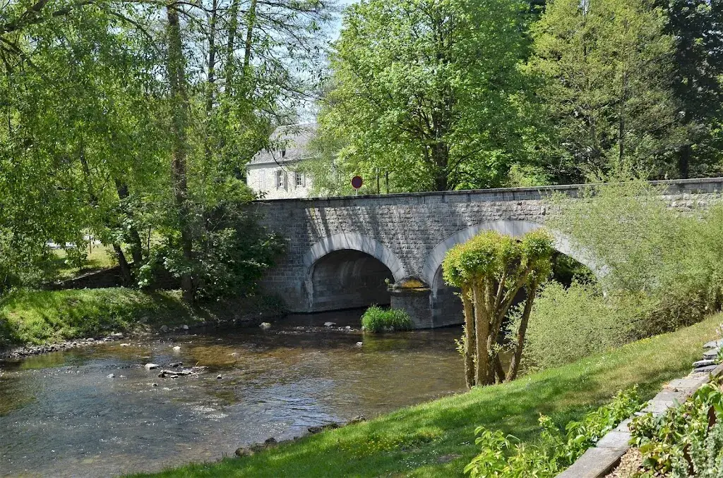 Lesse Capade_Tellin_slider_image_3