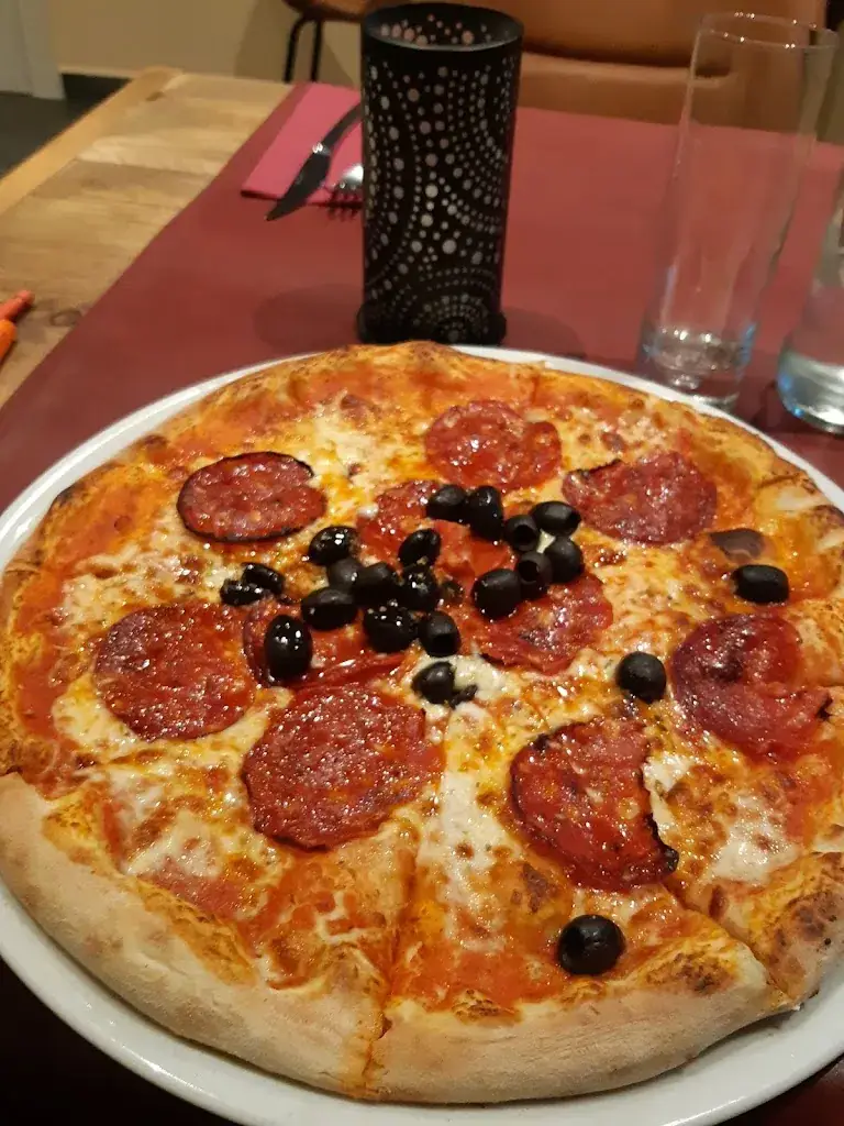 Diana Cocoru_Pizzeria La Duna🍕_Bredene_Bewertung
