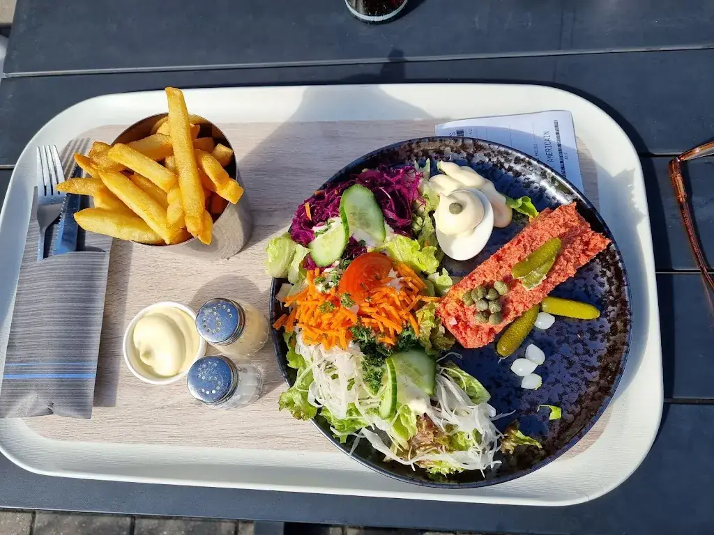 Menü_Burger-Grill_Sombreffe_Bild_6