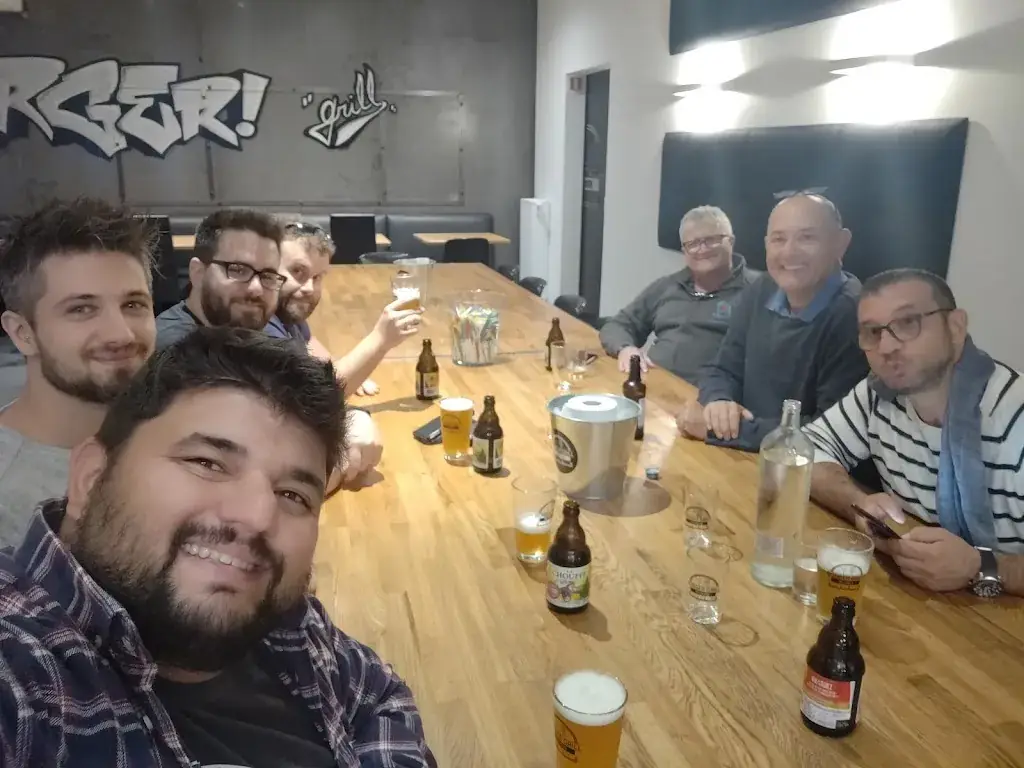 Ciro Urselli_Burger-Grill_Sombreffe_Bewertung