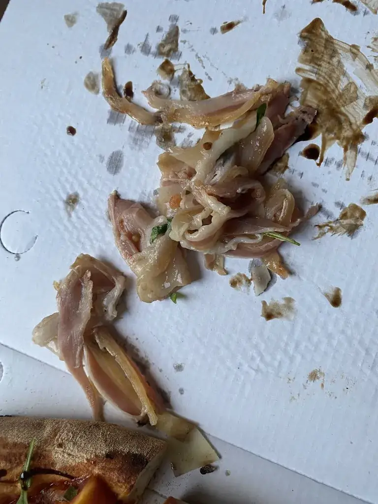 Manon Lheureux_Piazzetta Italia_Sprimont_review