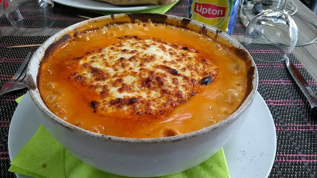 Piazzetta Italia_Sprimont_slider_image_2