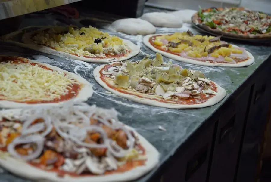 Piazzetta Italia_Sprimont_slider_image_3