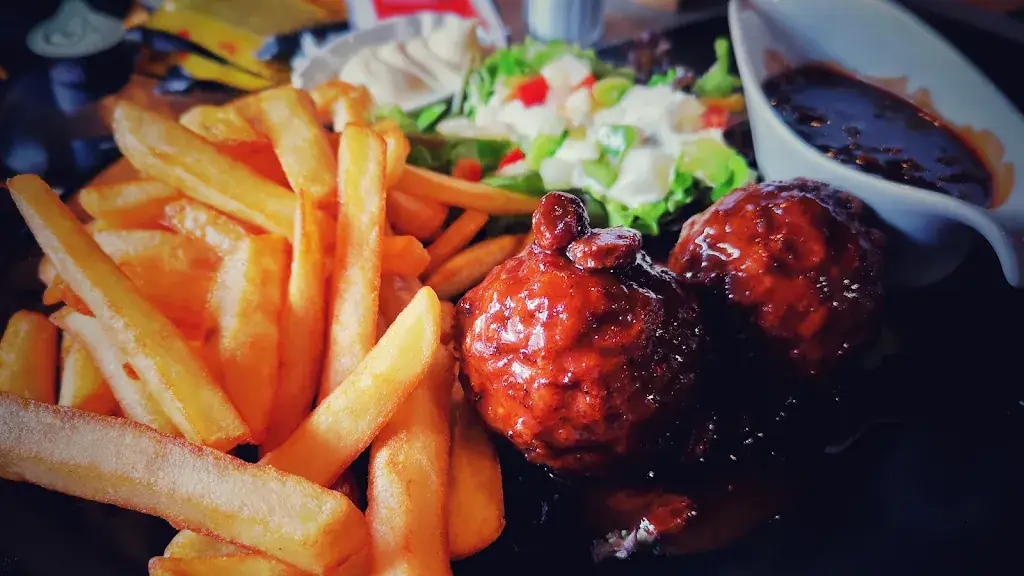 Jean Hu_Restaurant brasserie du Vieux Pont_Trois-Ponts_review