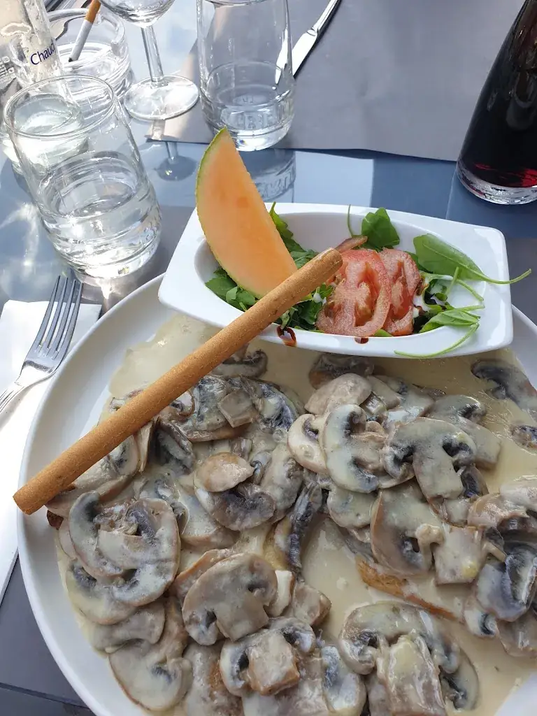 Menü_Restaurant de la place/Dina_Trois-Ponts_Bild_8