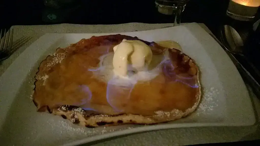 Restaurant de la place/Dina_Trois-Ponts_slider_image_2