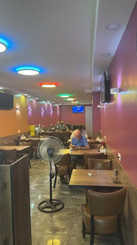 Hamza Öz_Chez Tahsim_Trois-Ponts_review