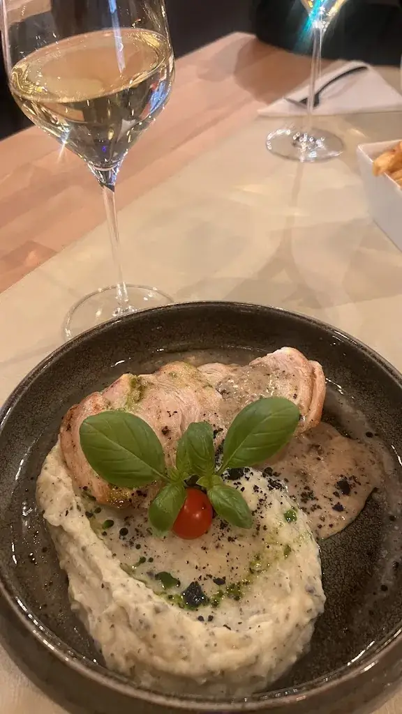 Dor L_ENJOY Brasserie Restaurant_Waimes_Bewertung