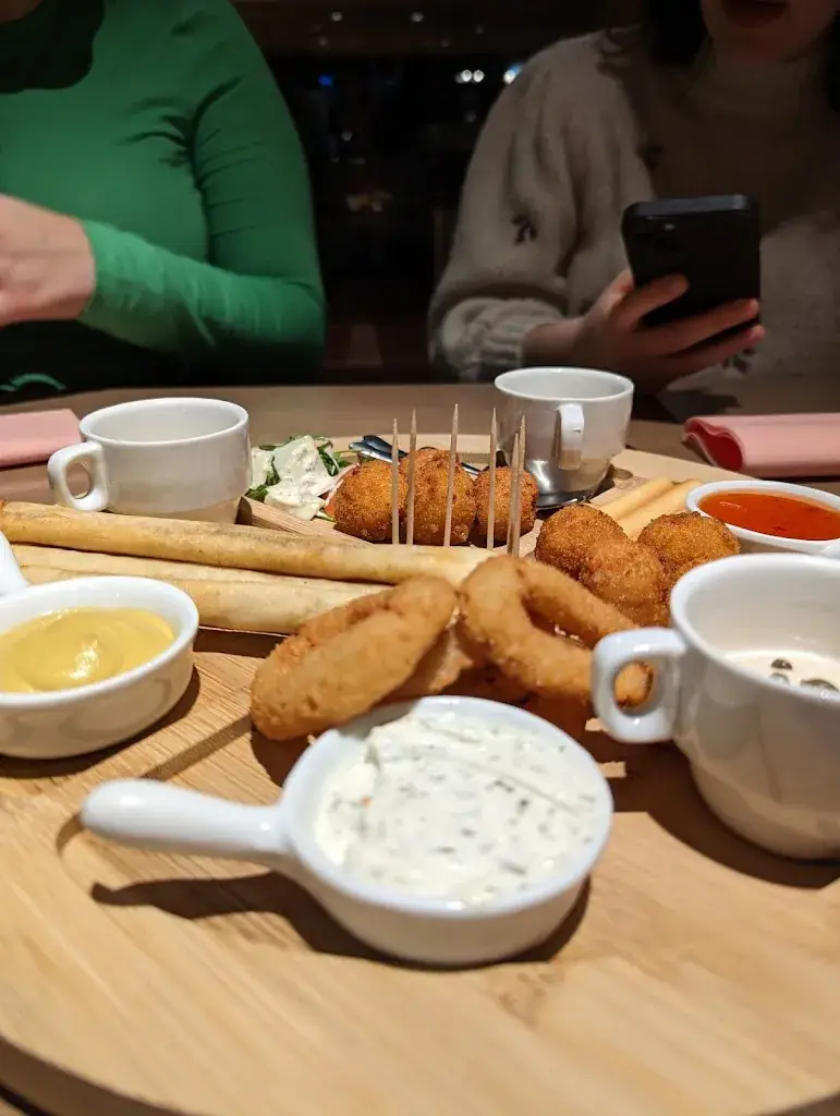 Messaline Beckers_Côté Comptoir_Welkenraedt_review