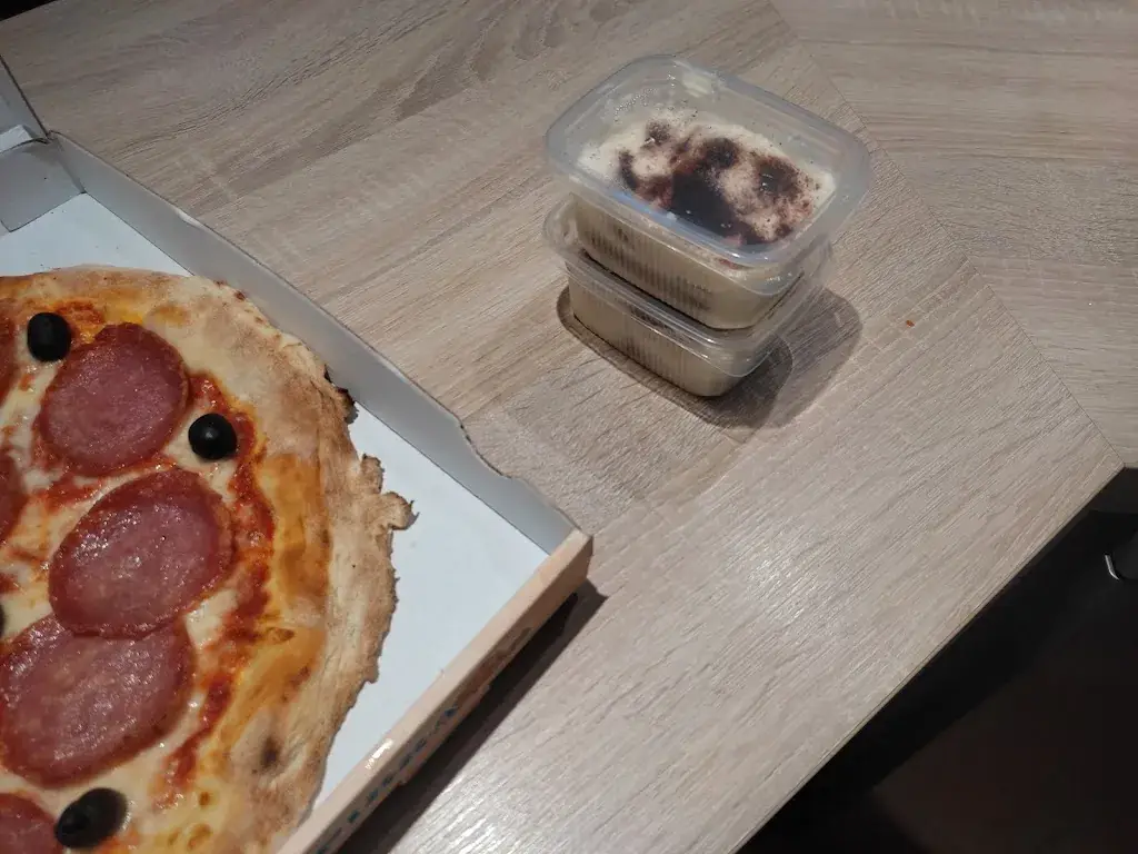 Mandy_Pizzeria la Moda_Walcourt_review