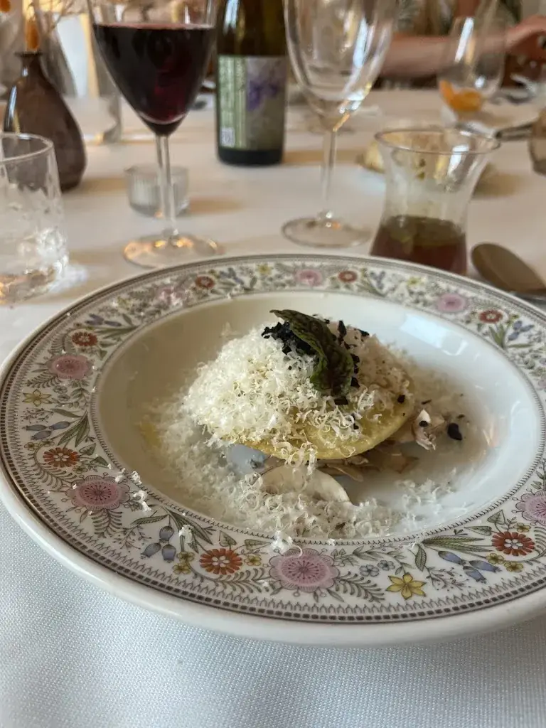 David Henrard_Robert Table Partagée_Villers-le-Bouillet_review