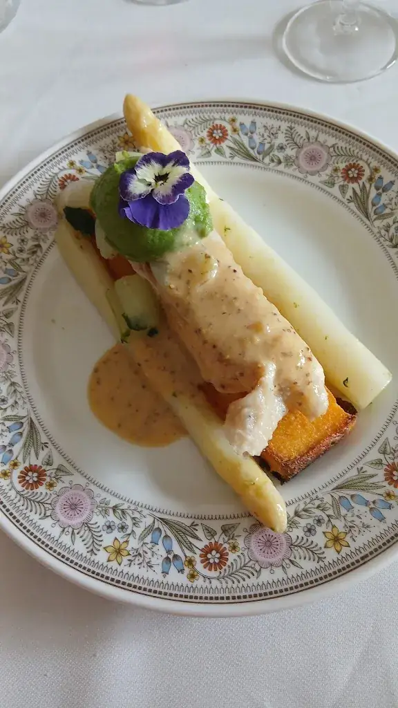 Robert Table Partagée_Villers-le-Bouillet_slider_image_2