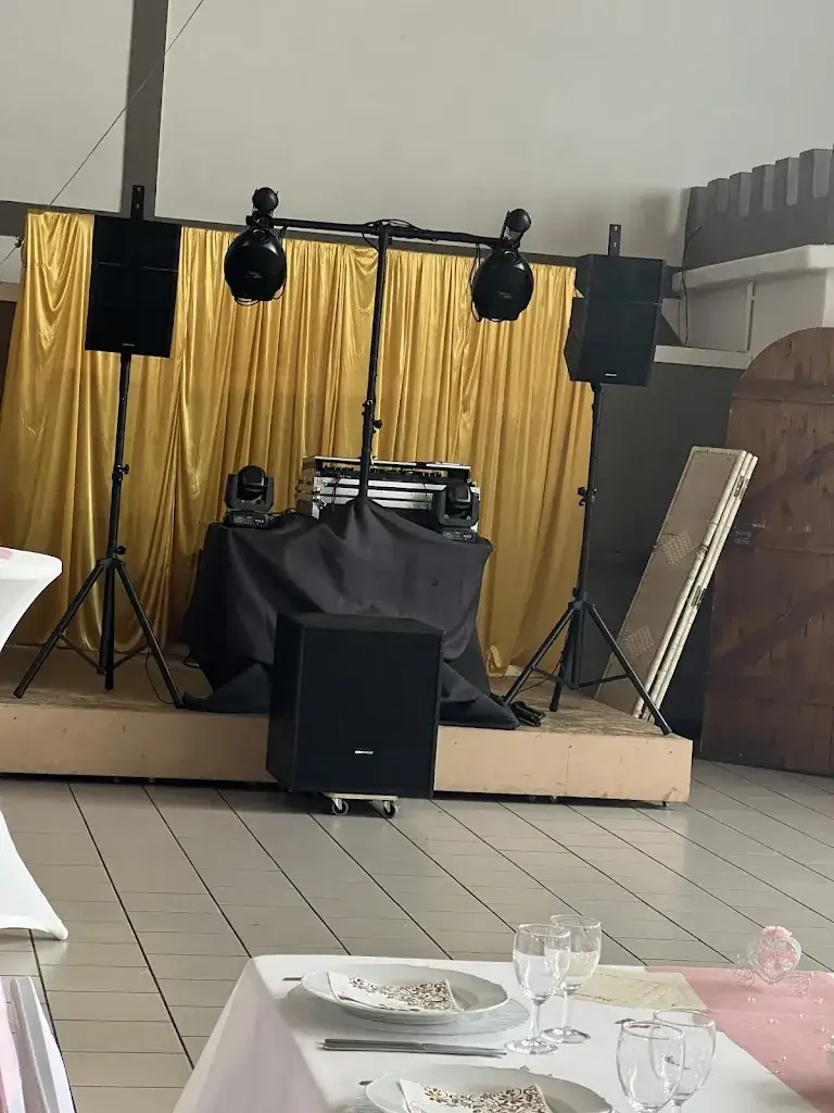 Cyrill Yennis_Traiteur Restaurant Le Grill - On - Vert_Amay_reseña