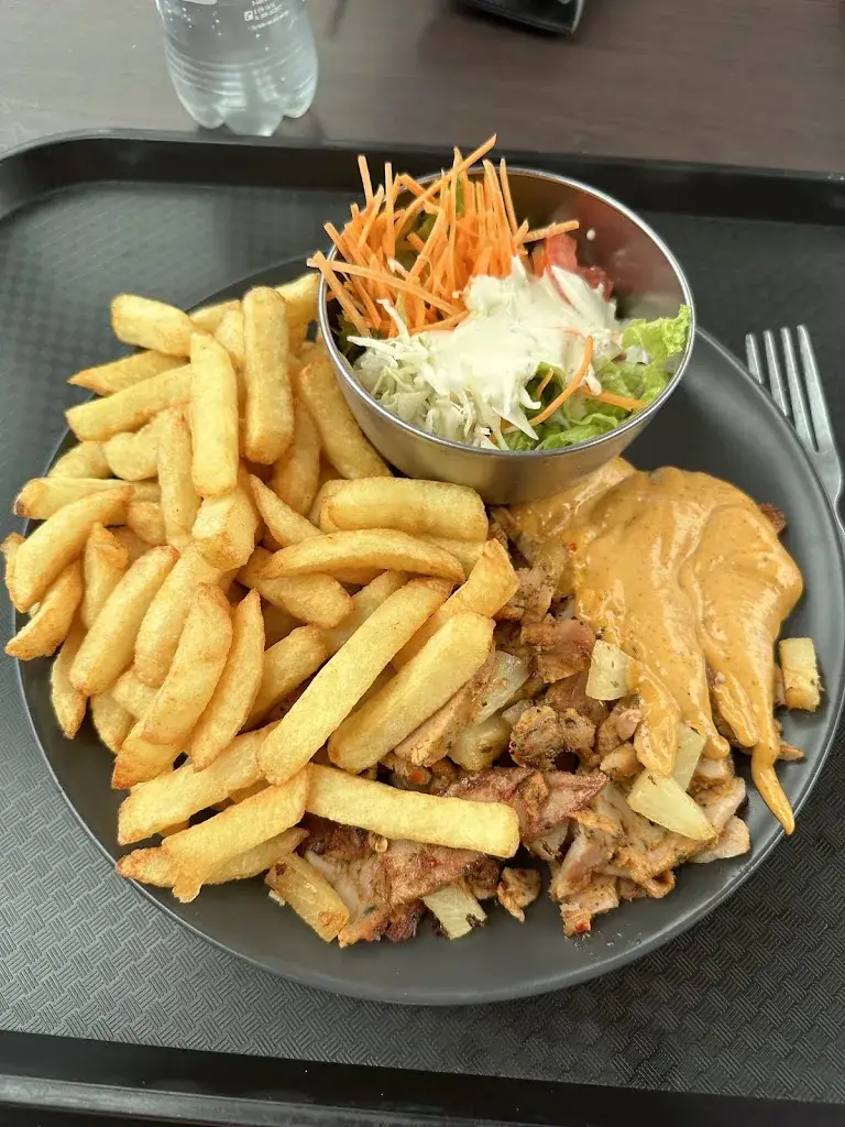 Menü_Maxi-Frites_Villers-le-Bouillet_Bild_7