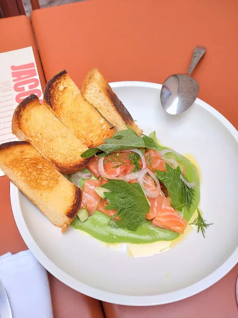 András Botond Dézsenyi_JACOBIN_Brugge_review