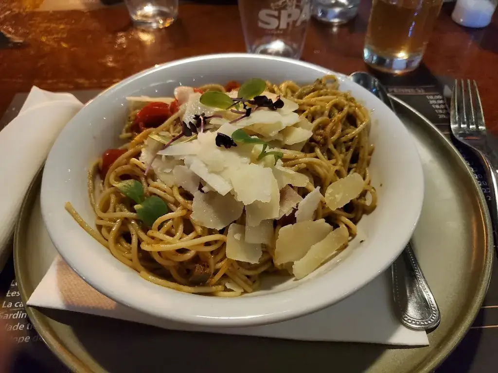 Marie-Constance Fache (Sakura)_Tavern Mouton_Rochefort_Bewertung