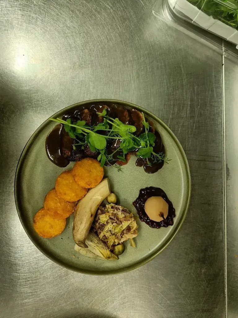 Tavern Mouton_Rochefort_slider_image_2