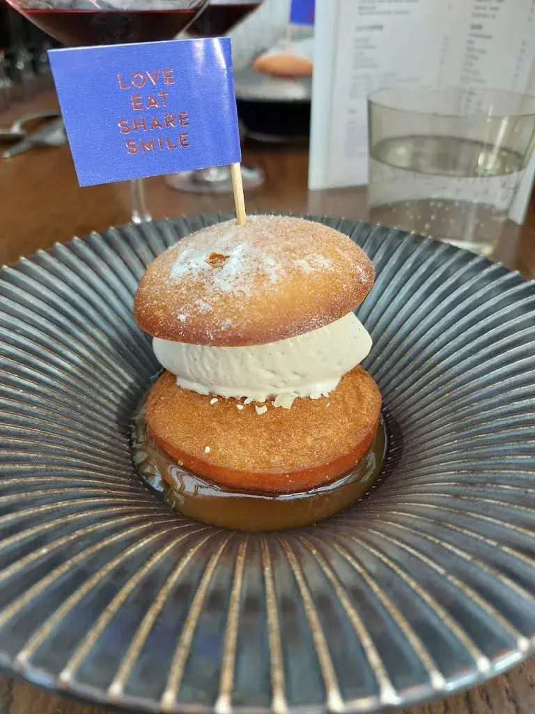 Menu_LESS Eatery_Brugge_image_6