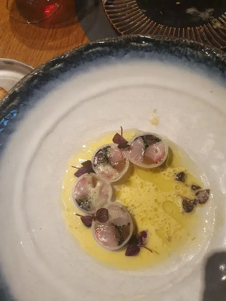 Menu_LESS Eatery_Brugge_image_8