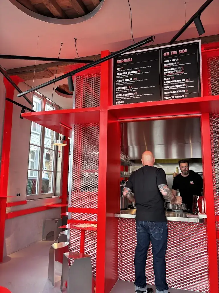 Dust Beer_MOSH! Smashburgers & more_Brugge_review