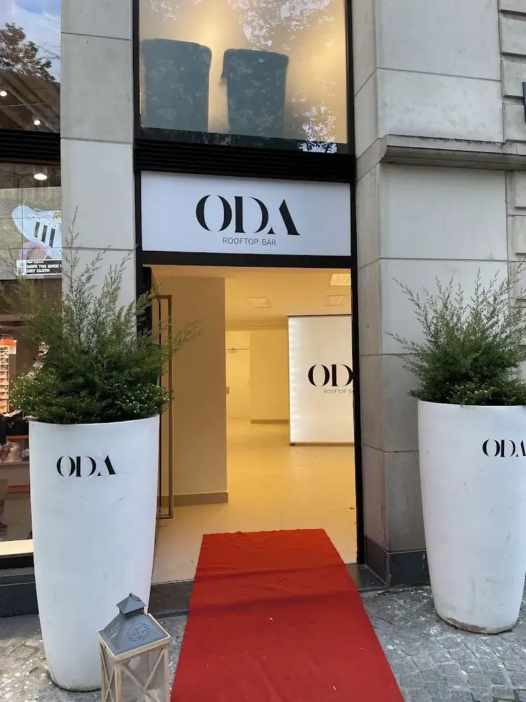 ODA Rooftop Bar_Brugge_slider_image_1