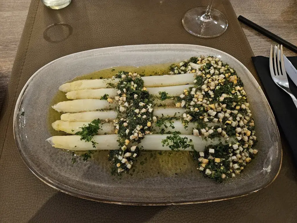 G. L. Nichols_Restaurant De Uilenspiegel_Damme_review