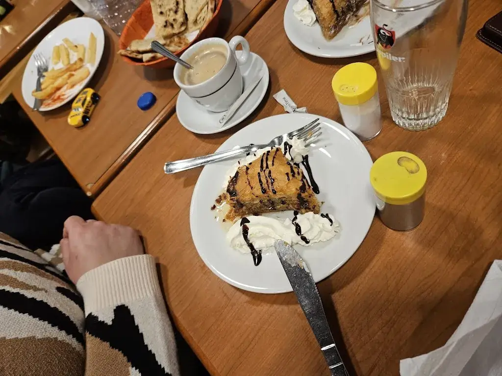 Menü_Santorini Brussels Grand-Place_Bruxelles_Bild_7