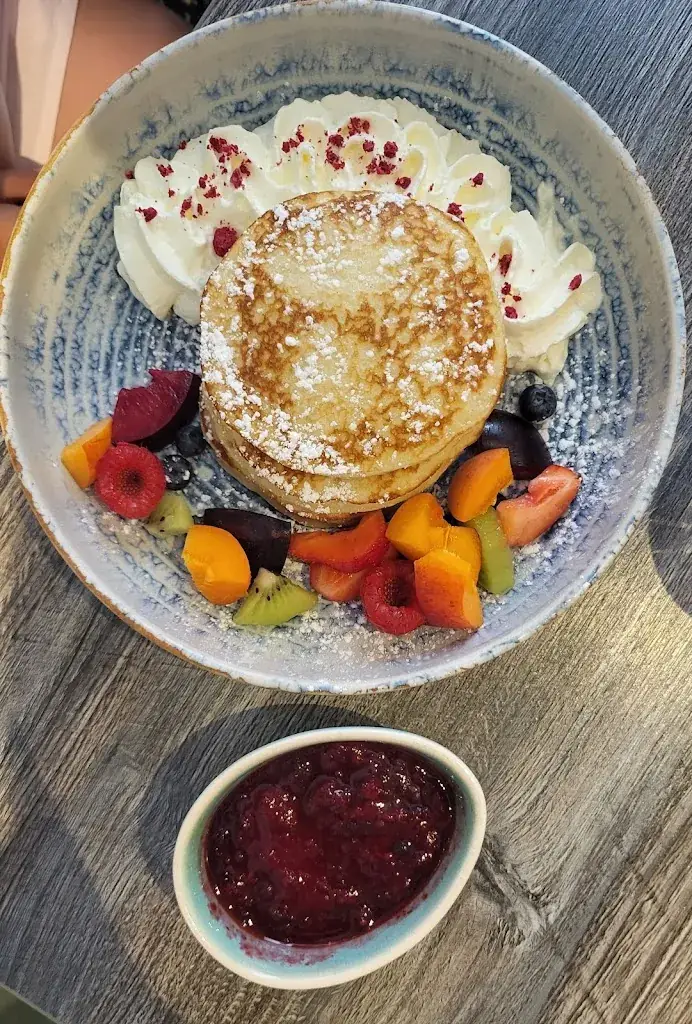 Teresa Stockmeyer_Dalu_Haan_review