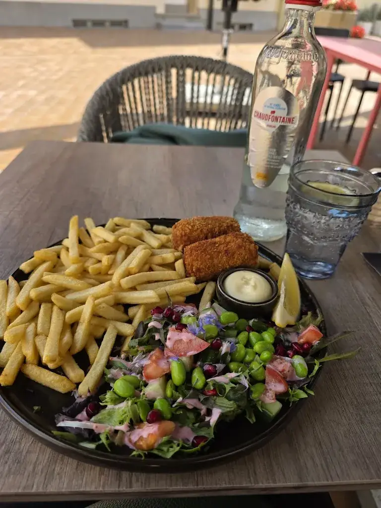 Katharina_Dalu_Haan_review