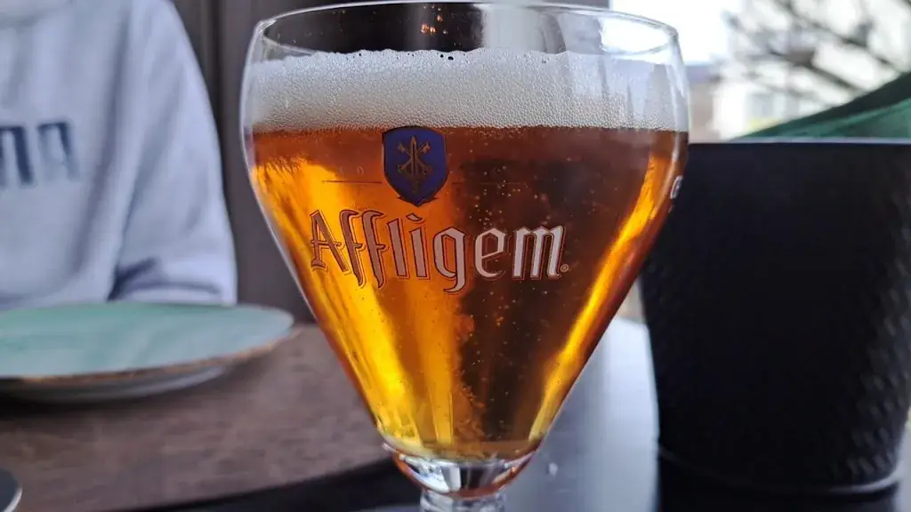 David Barnard_Baloe Bubbles and Bites_Haan_review