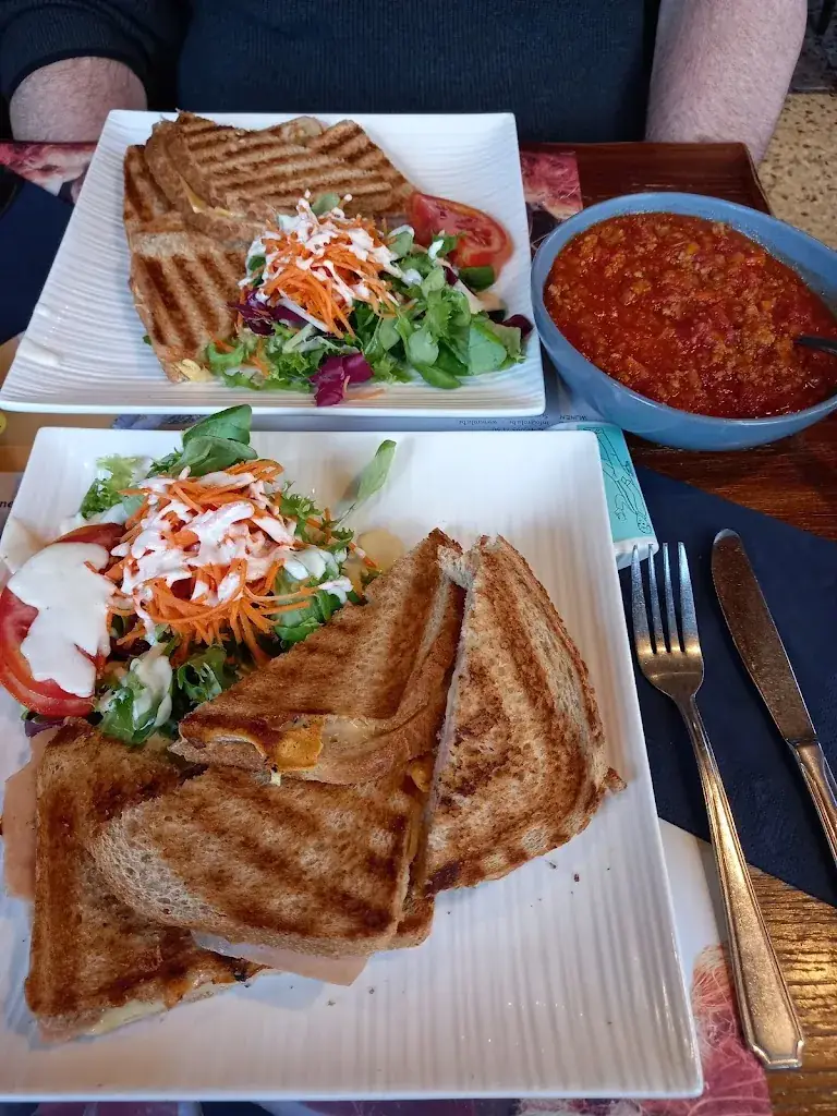 Kristel Saeys_Eetcafé - Feestzaal Drytoren_Buggenhout_review