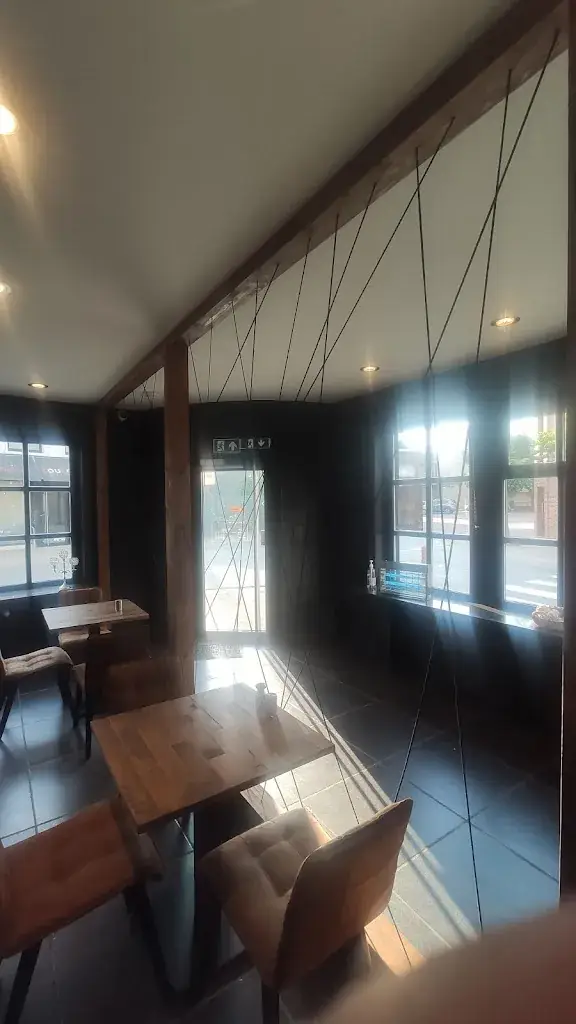 Bar-o-frit_Buggenhout_slider_image_1