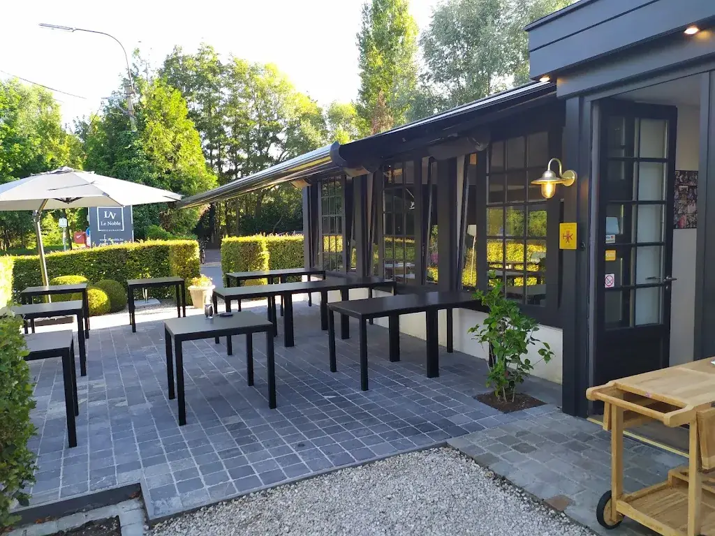 Le Noble_Pinte_slider_image_1