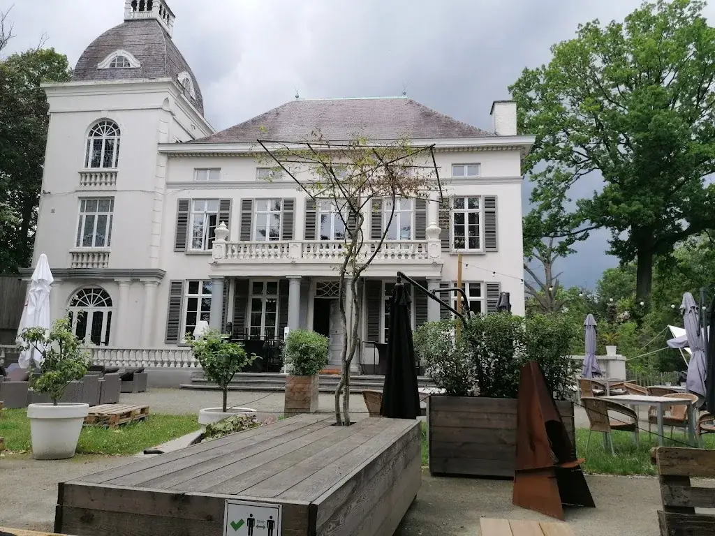 Madame Viteux_Pinte_slider_image_3