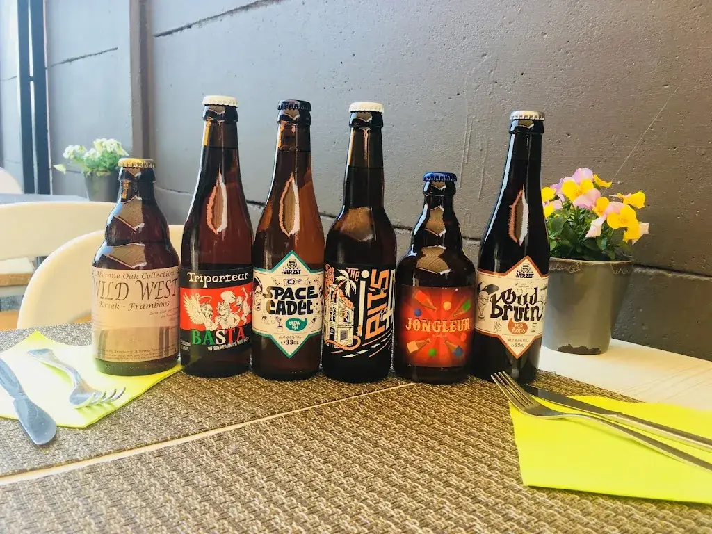 Eet-,whisky - en bierkroeg 't Kruiske_Deerlijk_slider_image_2