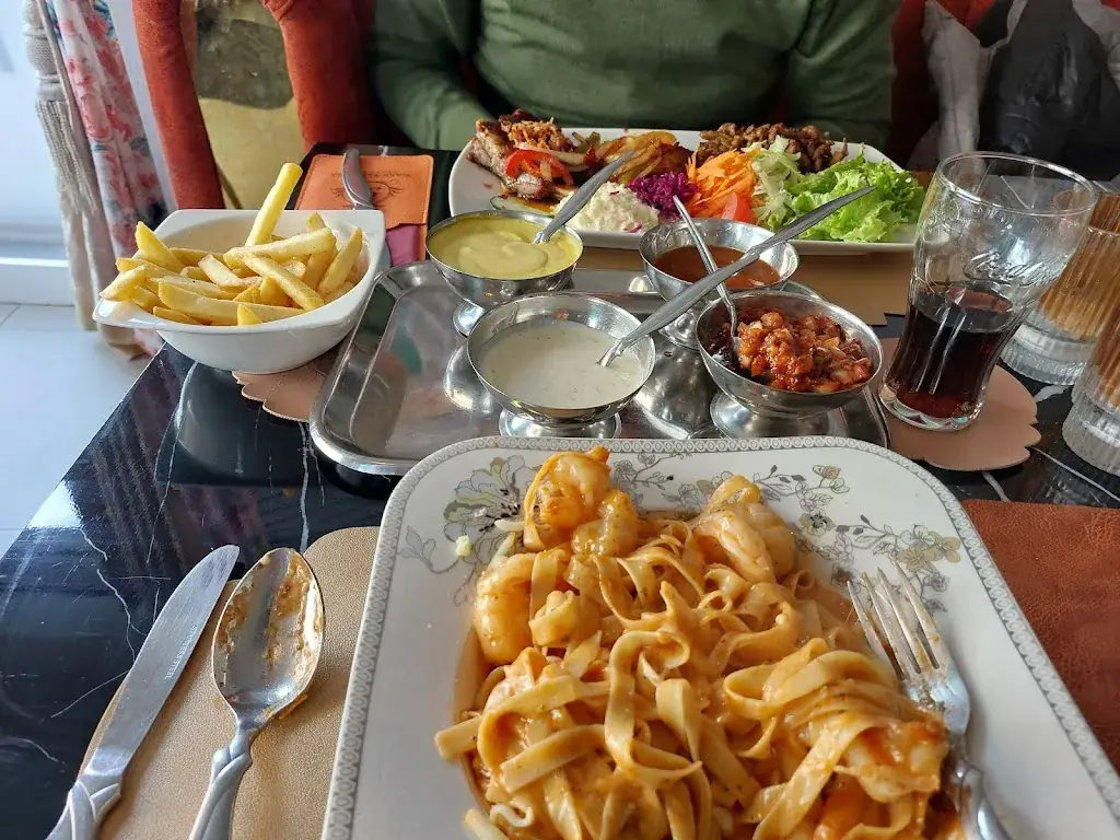 Hilda Goutsmet_KASR EL BASHA restaurant_Deerlijk_review