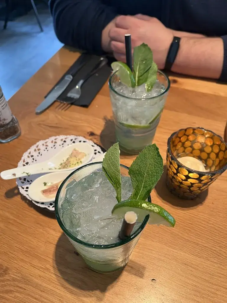 Alexandra Patriciu_De Genieter_Aalter_reseña